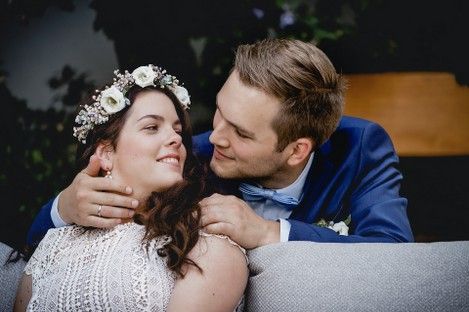 standesamt-portraits-hochzeit-vintage-blumenkranz-hochzeitsfotograf-natalie-schampaul-mannheim-18.jpg