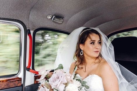 hochzeitsauto-brautauto-fotoshooting-fotos-brautpaar-auto--14.jpg