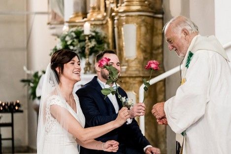 kirche-kirchliche-hochzeit-pfalz-hochzeitsreportage-trauung-hochzeitsfotografin-mannheim-natalie-schampaul-30.jpg