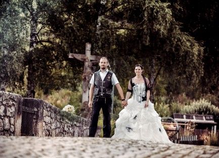 beckstein-fotograf-biker-hochzeit-hochzeitsfotograf-natalie-schampaul-16.jpg
