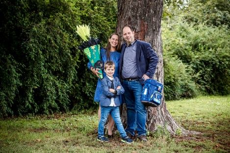 familienshooting-einschulung-erster-schultag-schulkind-fotoshooting-mannheim-ludwigshafen-natalie-schampaul-10.jpg