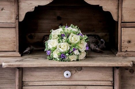 brautstrauss-ringbilder-hochzeit-ringe-blumen-ideen-natalie-schampaul-146.jpg